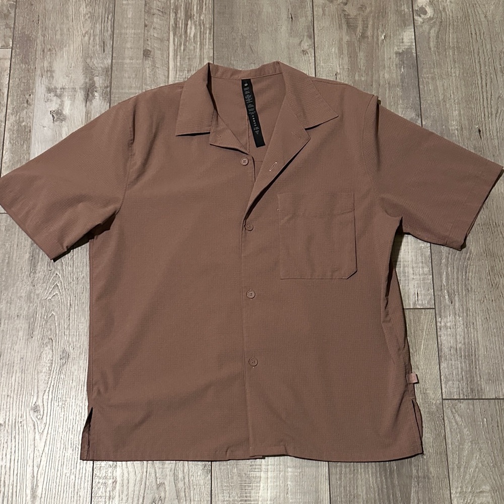 lululemon athletica Men's Casual Brown Button Down Shirt
